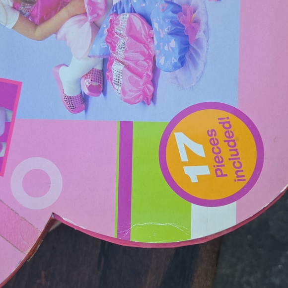 Barbie Dress-Up Trunk for Kids Ages 3+ NEW - See Description - Picture 3 of 9